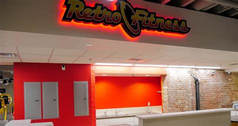 Retro fitness login - Tackle your workouts with confidence in performance running shoes and stylish clothes from New Balance.